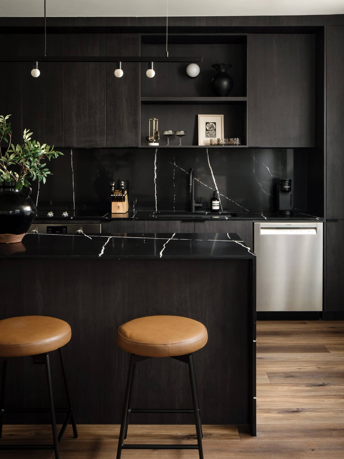 The Code - Kitchen - Moontower Finish Scheme